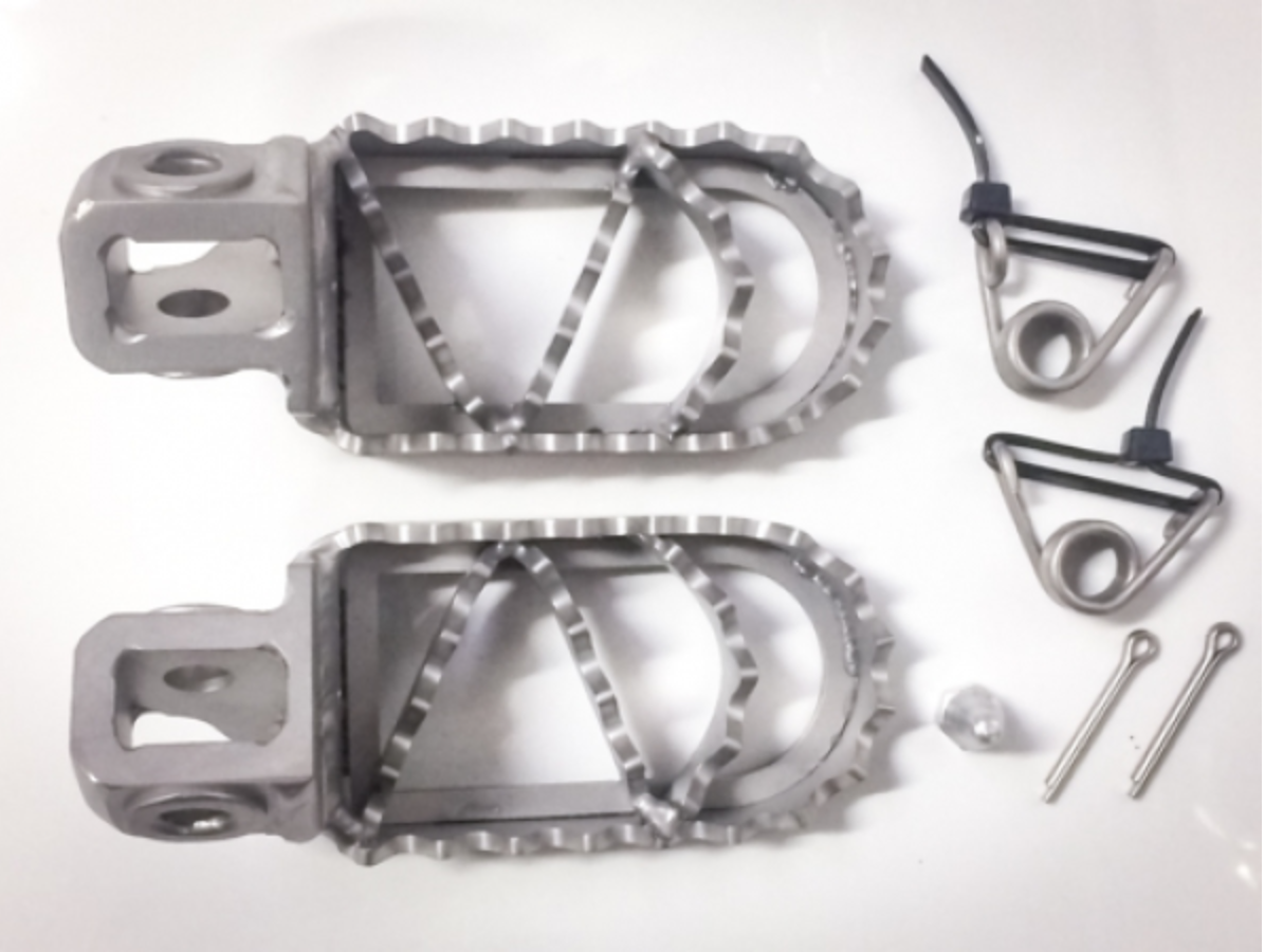 Bear trap 3cm lower Rallye footpegs Super Heavy Duty for all KTM EXC from 2017 2023